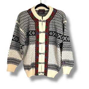 Norwool Fair Isle 100% Wool Sweater Size Small- Few Small Flaws